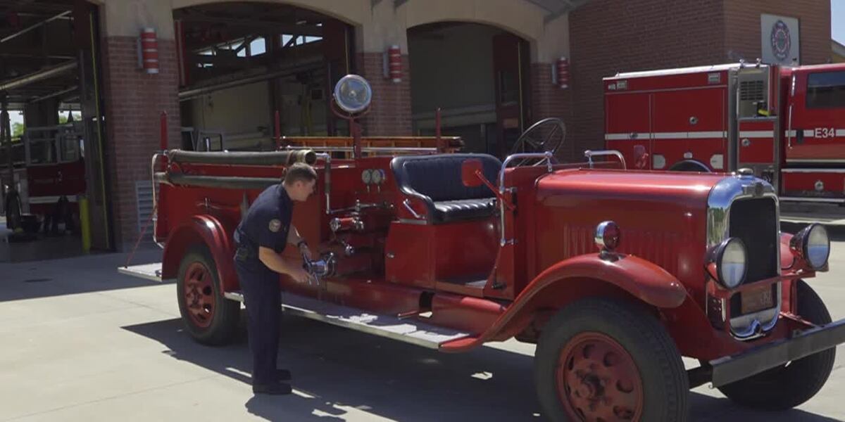 Antique fire engine from 1931 returns to its original station