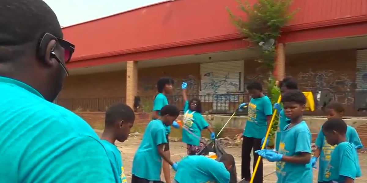 Youth Outreach summer campers give back, cleaning litter in the city