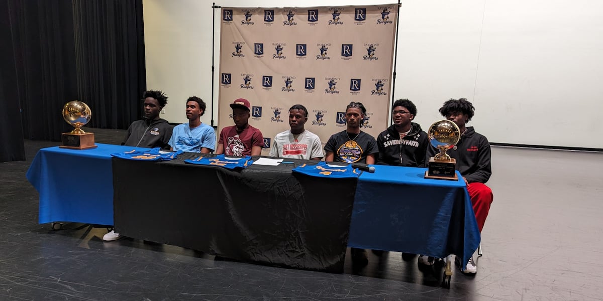 Raymond Reed Basketball Raymond basketball has six seniors sign to play college hoops