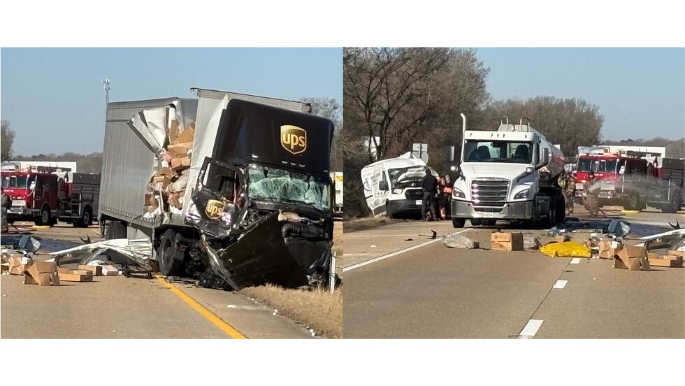 Crash shuts down portion of I-20