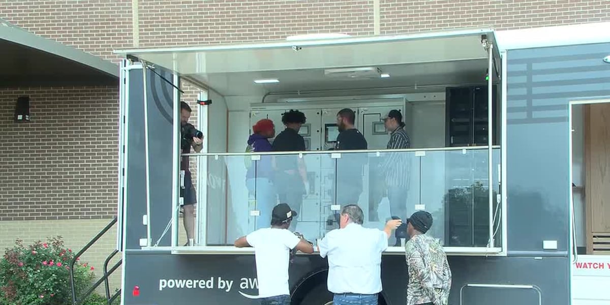 Mississippians being trained to build and operate data centers to meet tech demands