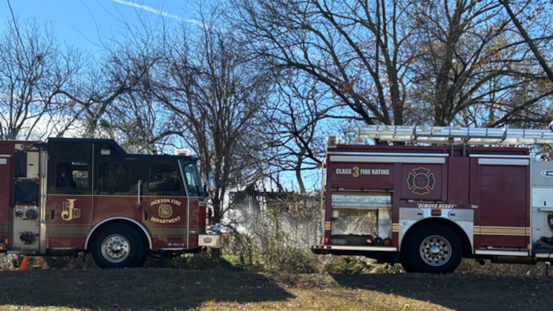 At least one trapped, believed to be dead during Jackson house fire