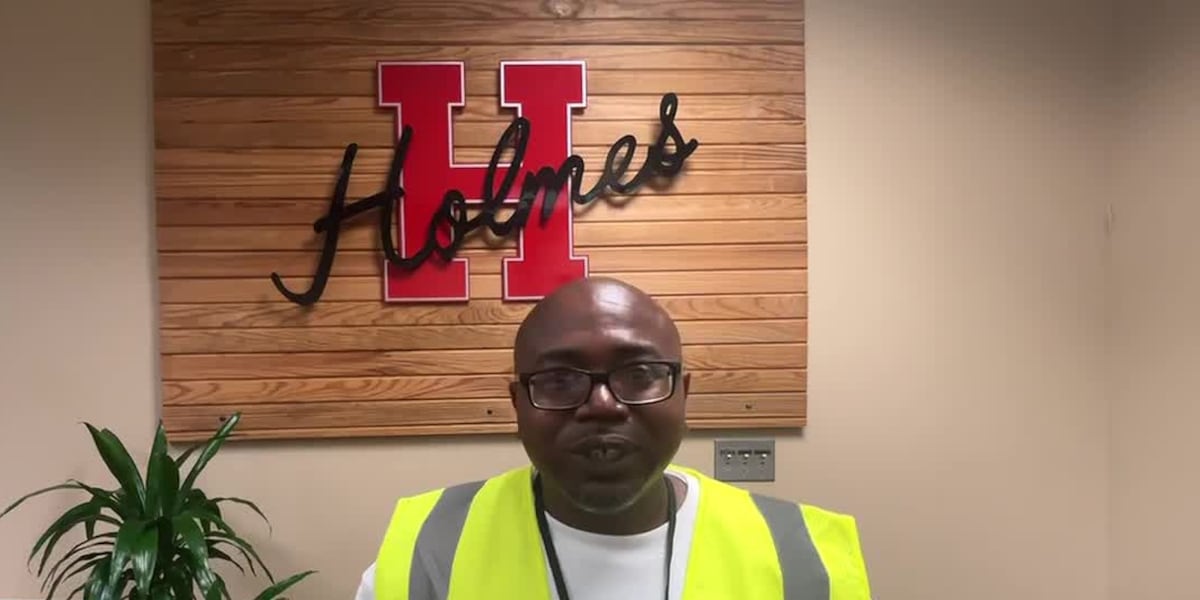 AWS and Holmes Community College Ridgeland data center training gives former inmate a future in tech