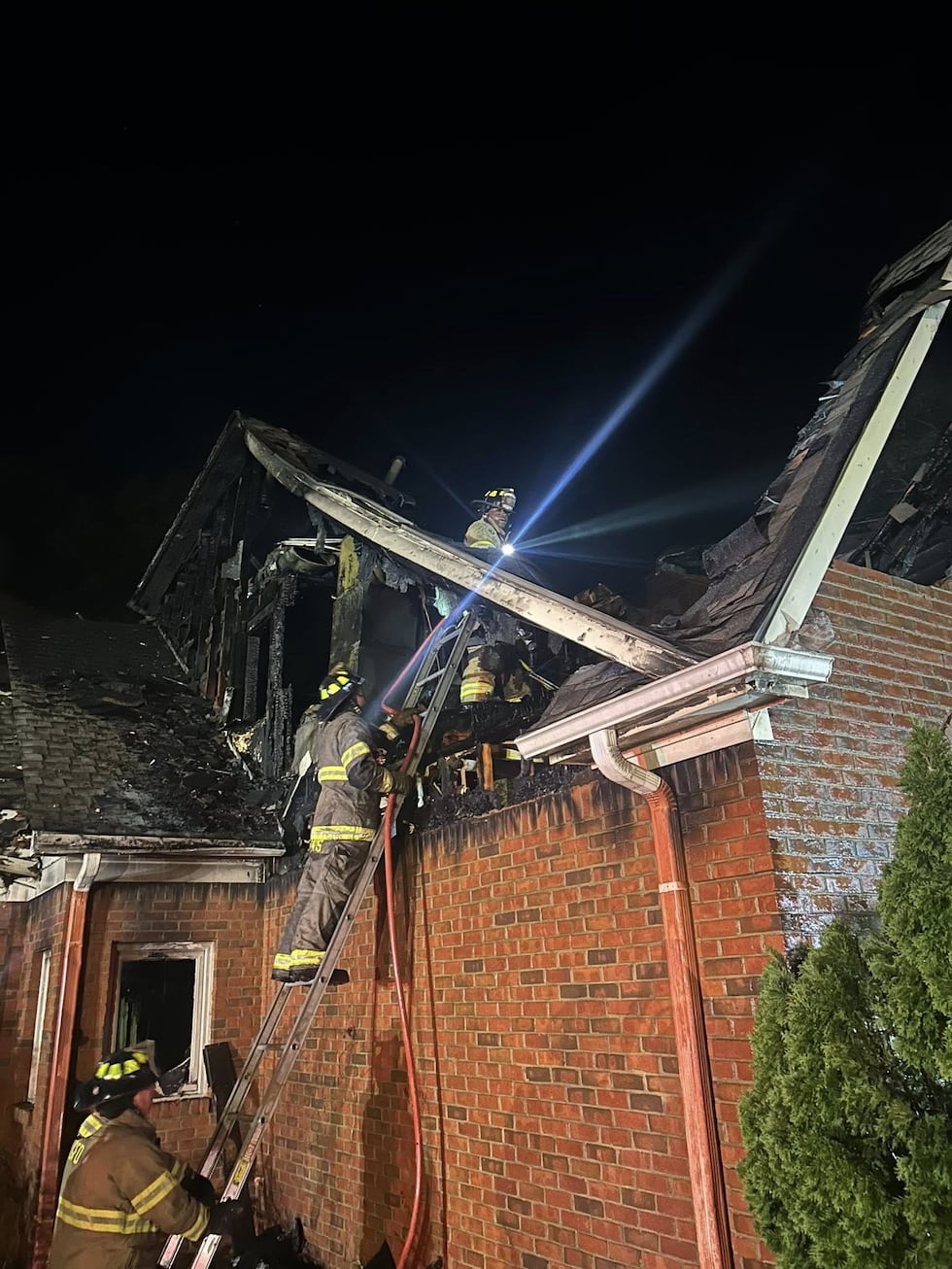 Bartlett Fire Department puts house fire out