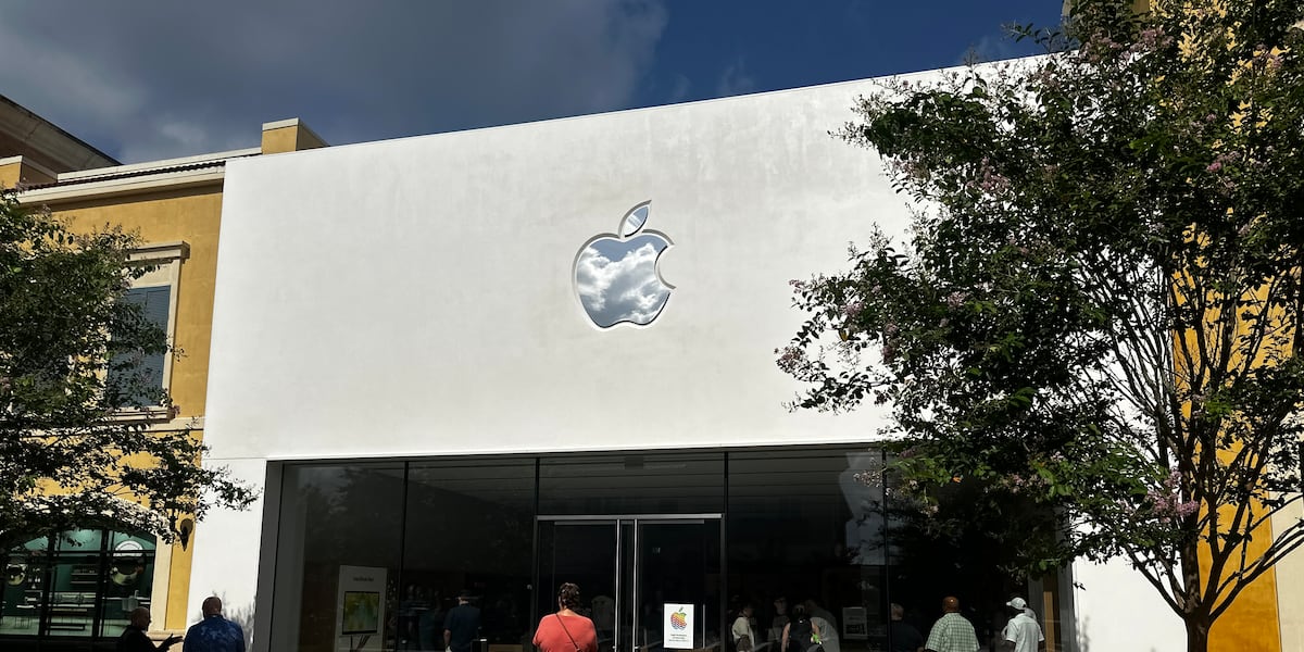 Mississippi's only Apple Store opens in new location