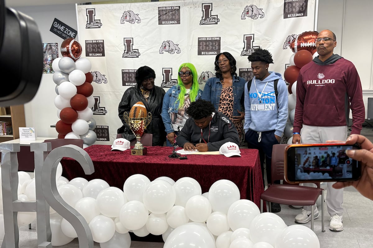 preloaded gallery image