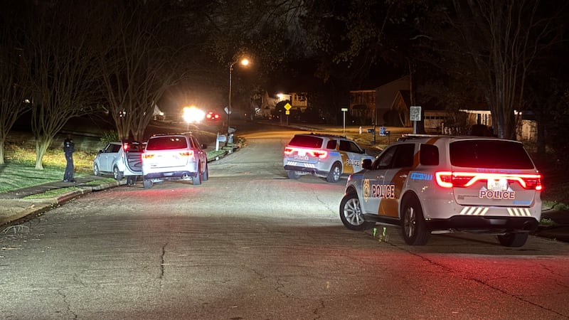 Man found lying on sidewalk, killed in Jackson