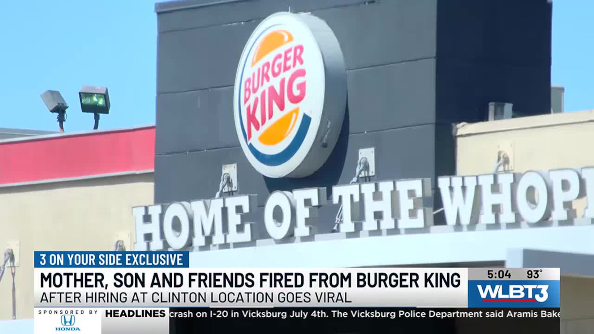 Tin độc quyền; Mẹ, con trai và bạn bè bị sa thải khỏi cửa hàng Burger King ở Clinton sau khi vụ việc tuyển dụng gây xôn xao dư luận.